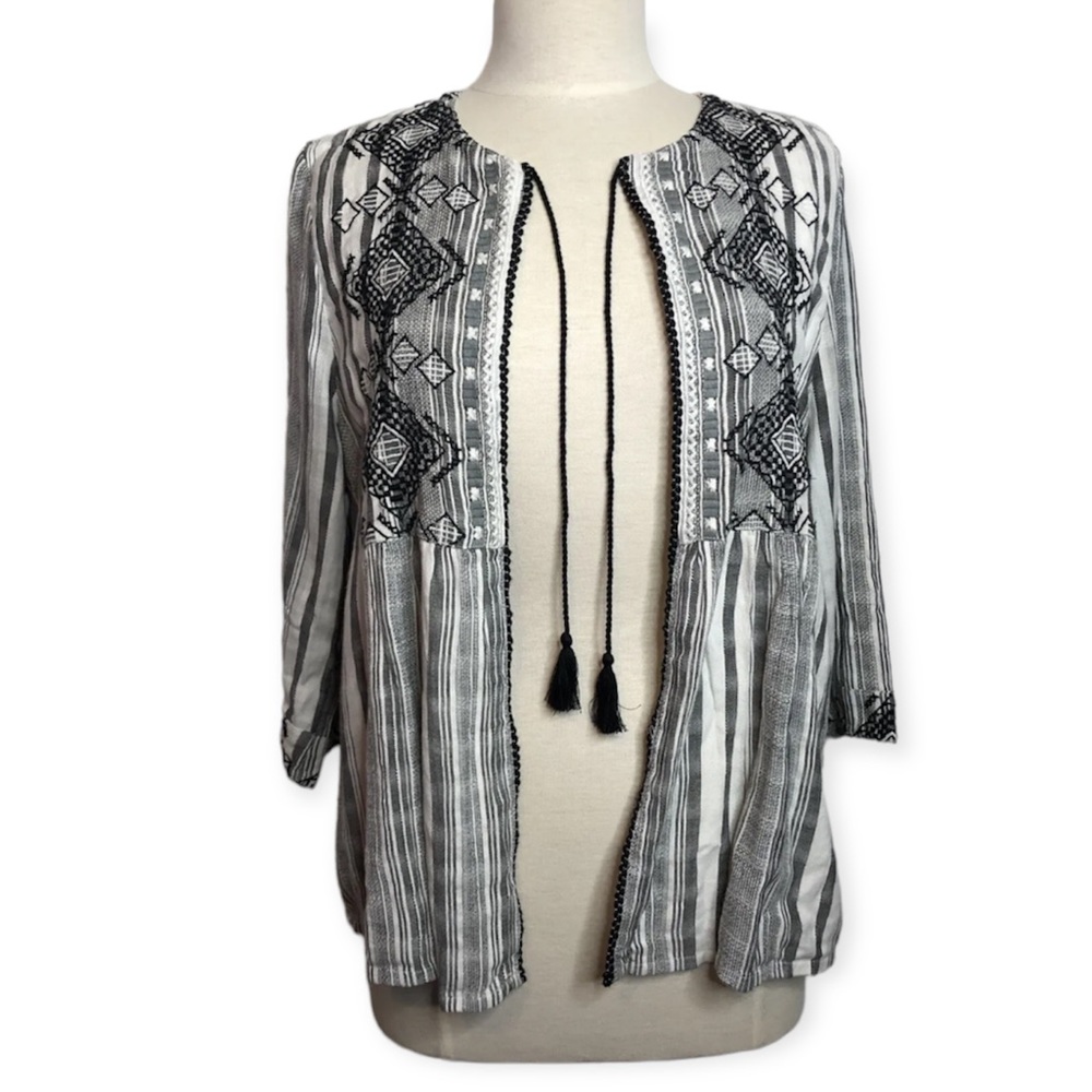 Lucky Brand Open Front Black & White Cardigan With Tassels Embroidery